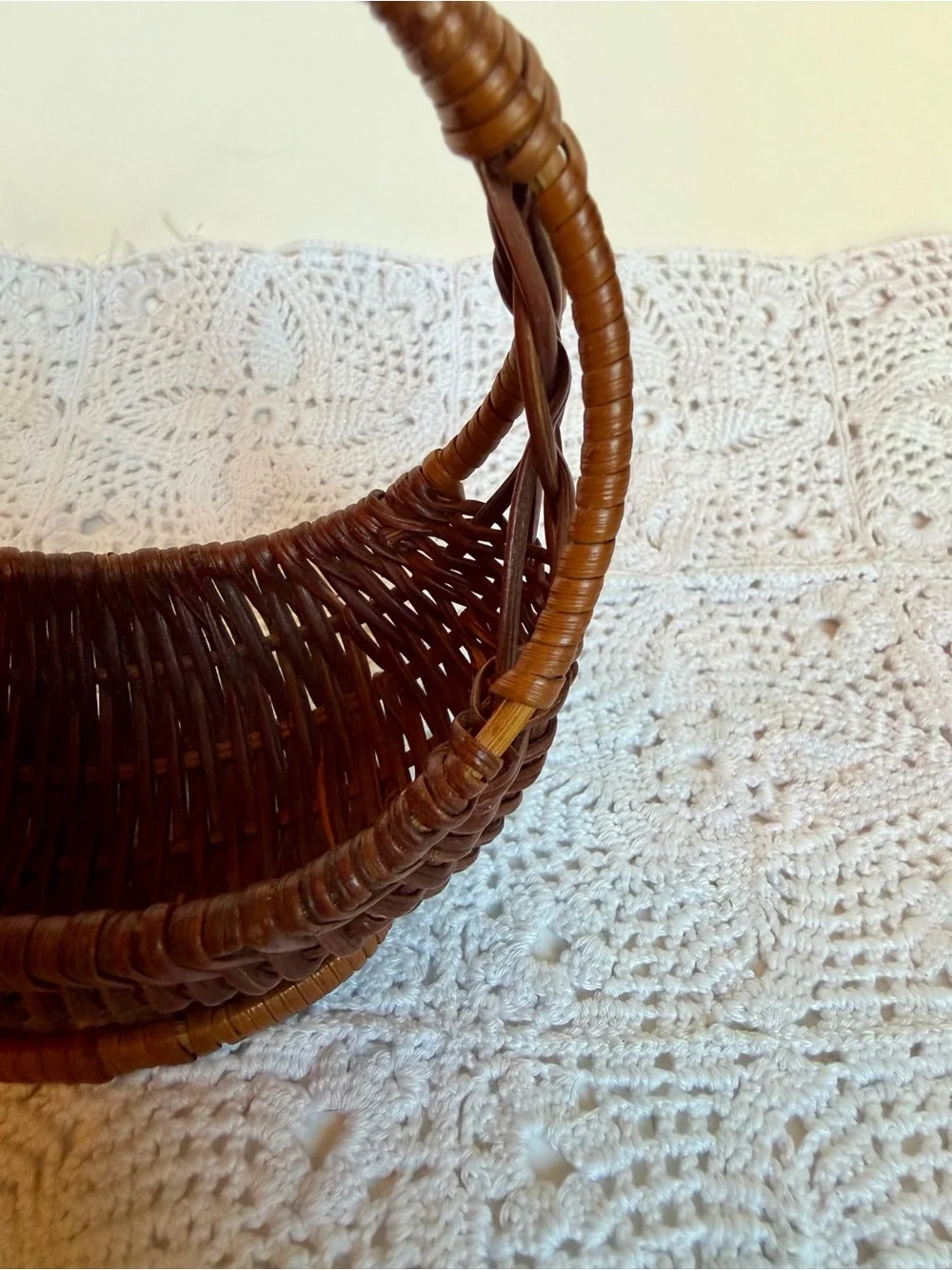 Vintage Handwoven Wicker Chicken Basket Rustic Farmhouse Easter Egg Decor